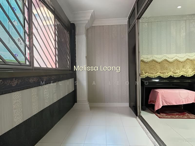 4 TOH YI DRIVE photo 2