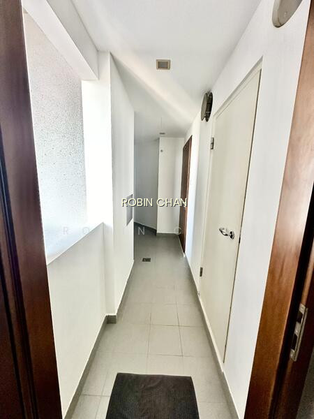 RESIDENCES @ EVELYN photo 6