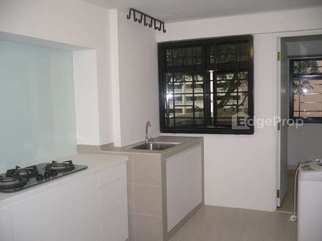 9 HOLLAND AVENUE photo 6
