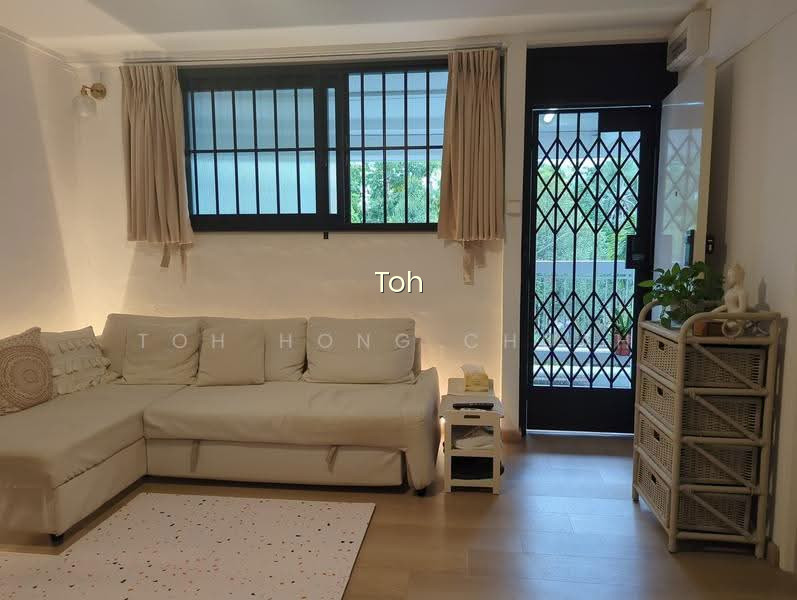 305 UBI AVENUE 1