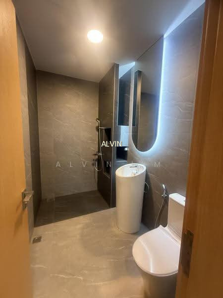 MIDTOWN RESIDENCES 10