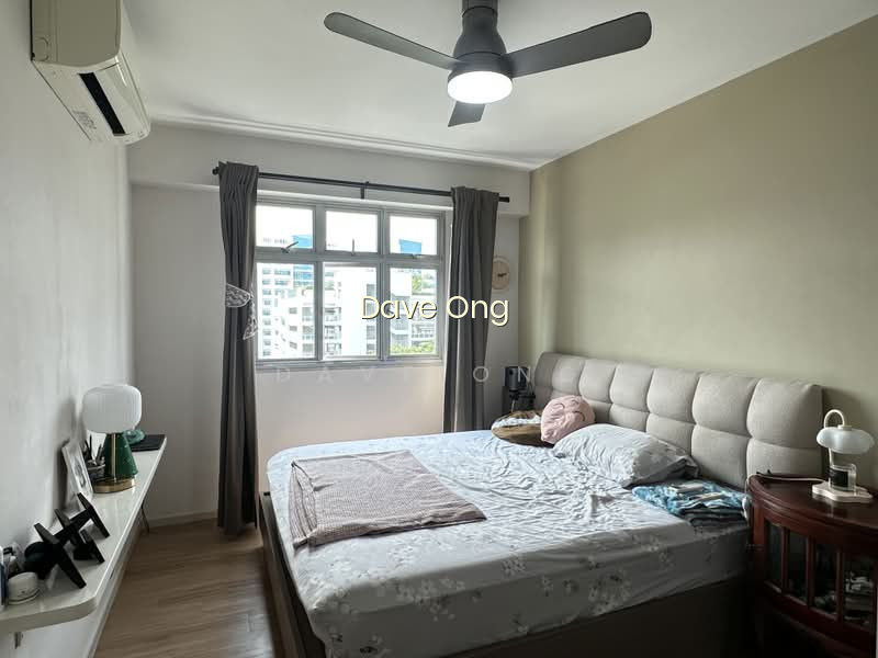 130A CANBERRA CRESCENT photo 5