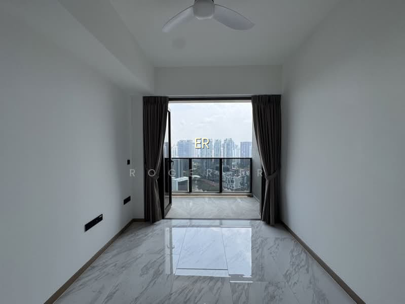 THE LANDMARK photo 3