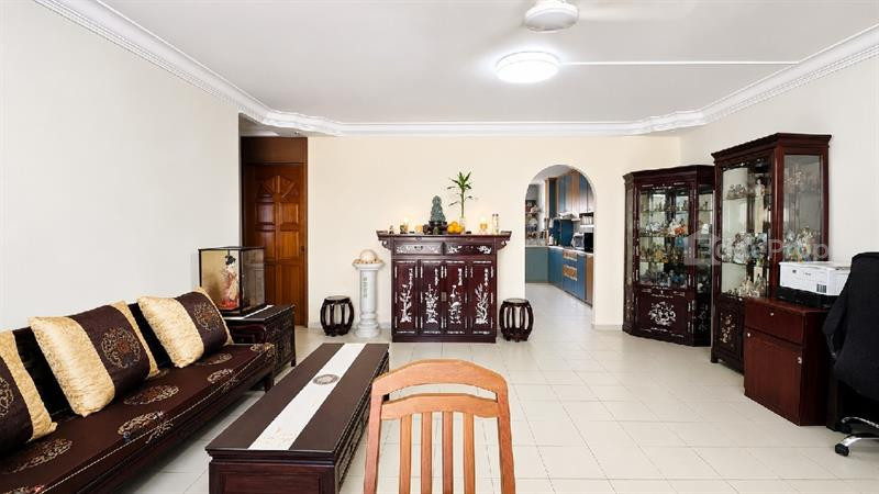 883 TAMPINES STREET 84 photo 3