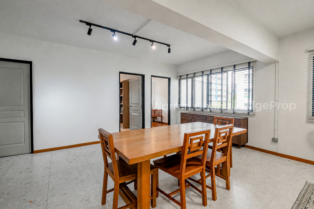 906 JURONG WEST STREET 91 photo 3