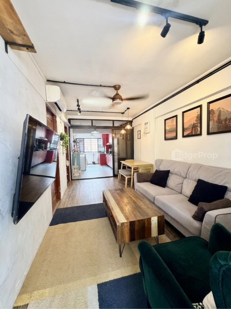 263 WATERLOO STREET photo 2
