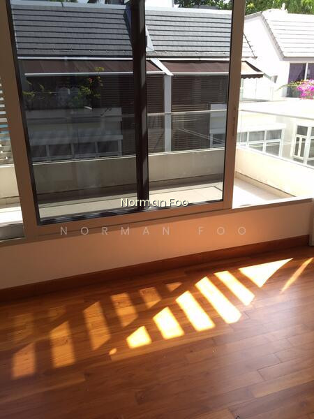 VENTURA HEIGHTS photo 3