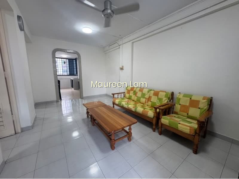 644 HOUGANG AVENUE 8 image 1 of 10