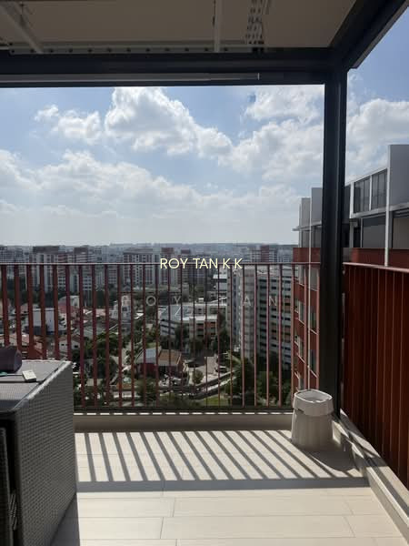 RIVERFRONT RESIDENCES photo 6