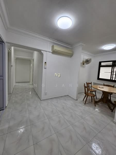 638 WOODLANDS RING ROAD photo 2