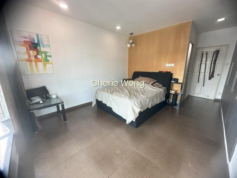 SIXTH AVENUE CENTRE photo 6