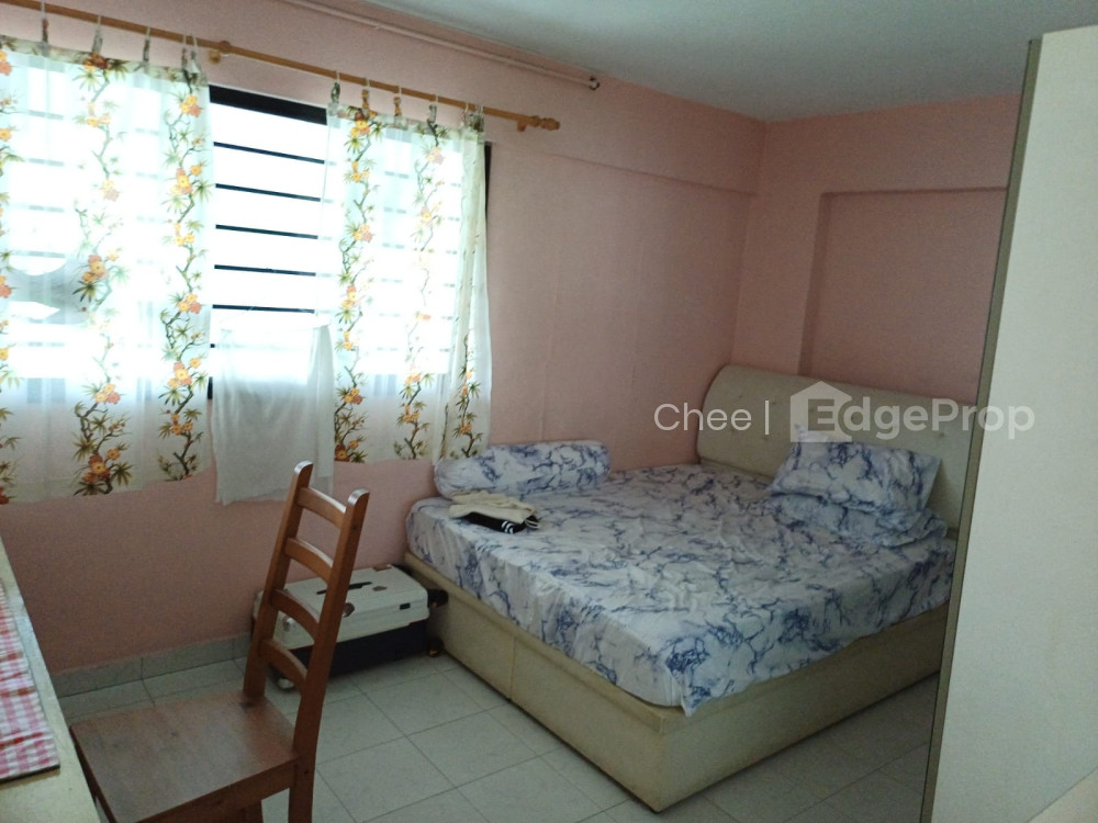 228 JURONG EAST STREET 21 photo 3