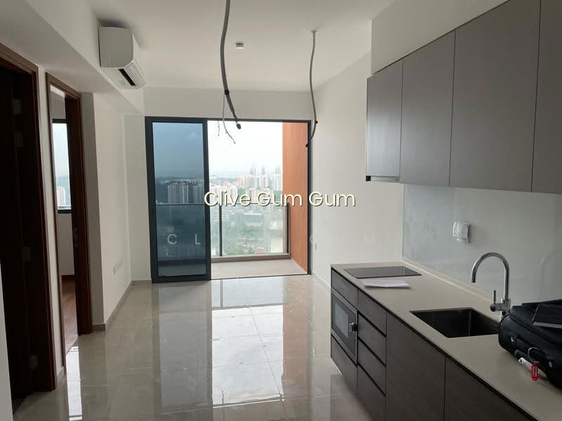 STIRLING RESIDENCES photo 3