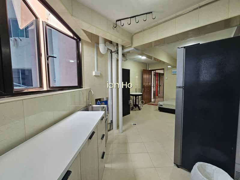 199 BOON LAY DRIVE photo 5