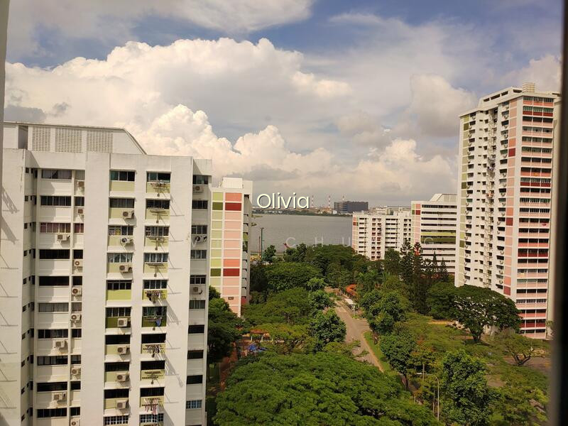 403 PANDAN GARDENS photo 2