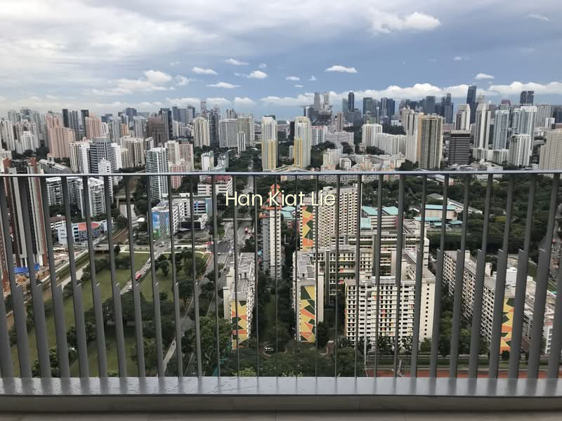 ALEX RESIDENCES