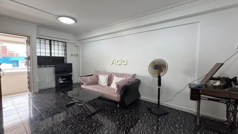 819 Tampines Street 81 image 1 of 10