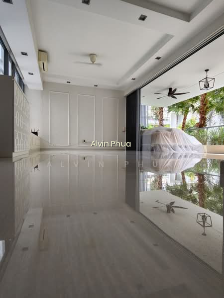 BREEZE BY THE EAST photo 3