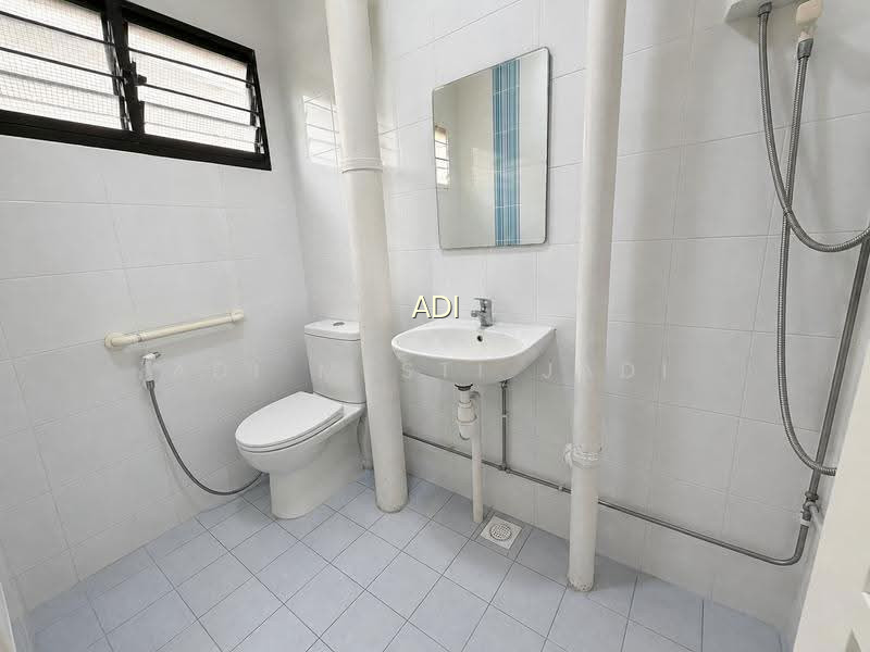 854 TAMPINES STREET 82 photo 3