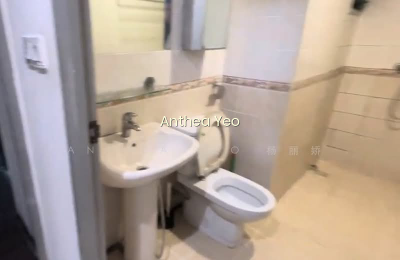 48 STRATHMORE AVENUE photo 3