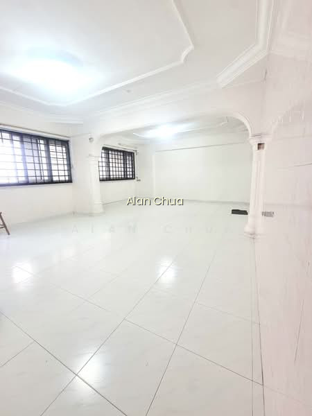 555 HOUGANG STREET 51 image 1 of 10