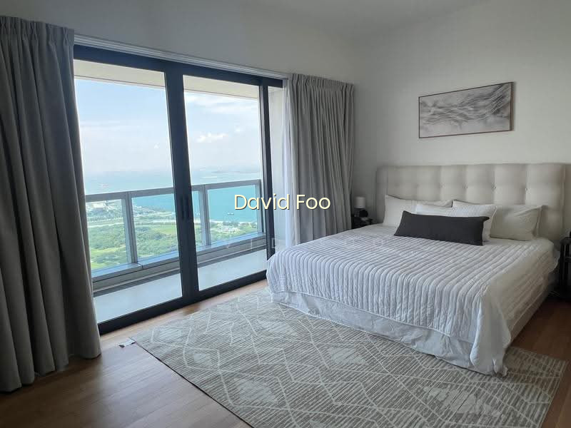 MARINA BAY RESIDENCES photo 2
