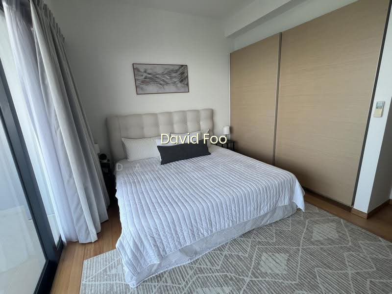 MARINA BAY RESIDENCES photo 3