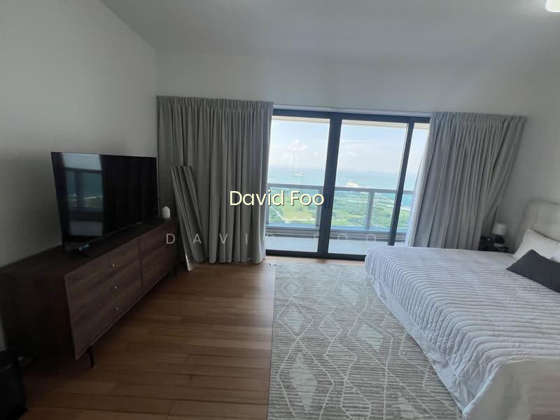MARINA BAY RESIDENCES photo 4