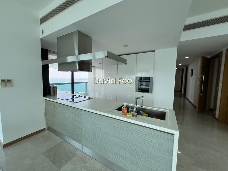 MARINA BAY RESIDENCES photo 6