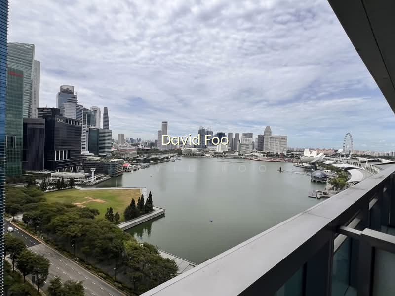 MARINA BAY RESIDENCES image 1 of 10