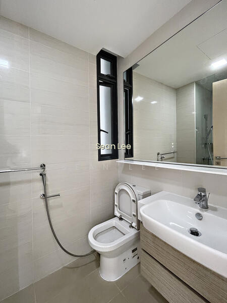 THE LUXURIE photo 5