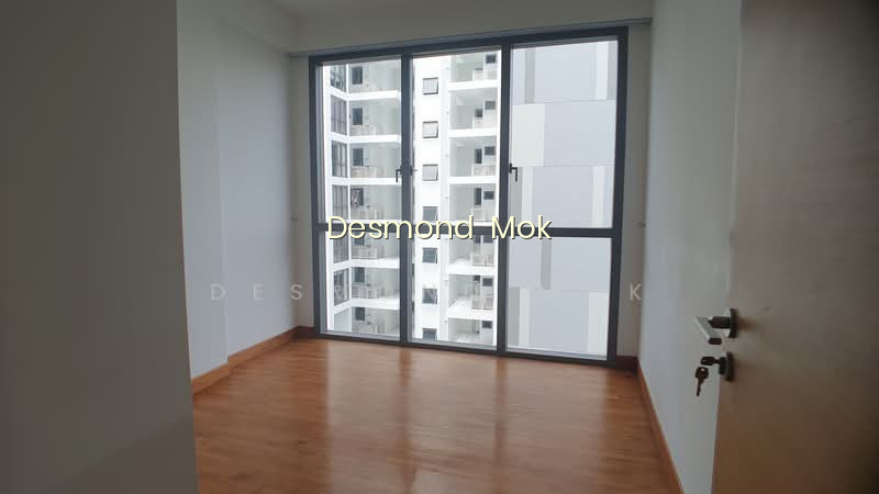 THE SHORE RESIDENCES photo 3