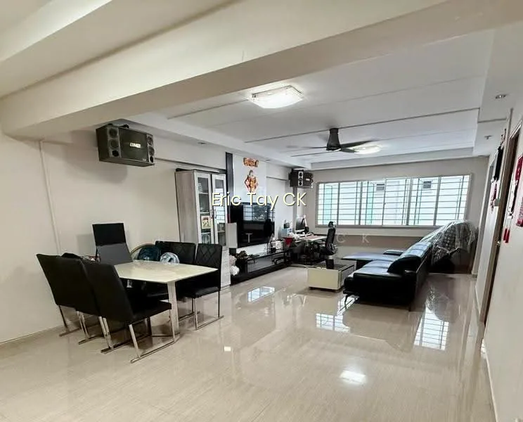 628B Woodlands Ring Road image 1 of 10