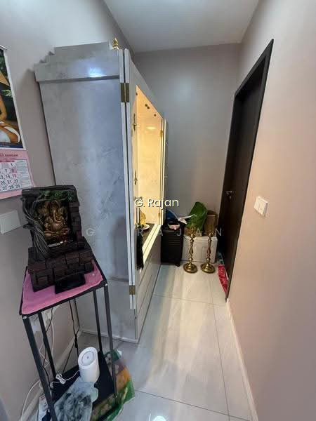 RIVERFRONT RESIDENCES photo 4