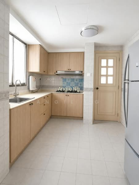 PARKVIEW APARTMENTS photo 6