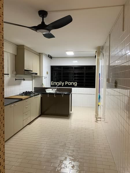 305 CLEMENTI AVENUE 4 photo 2