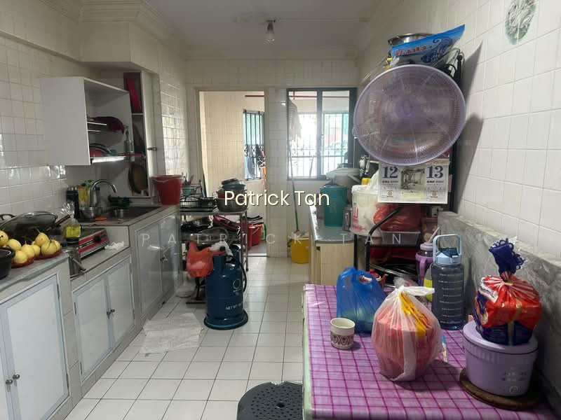 329 WOODLANDS STREET 32 photo 2