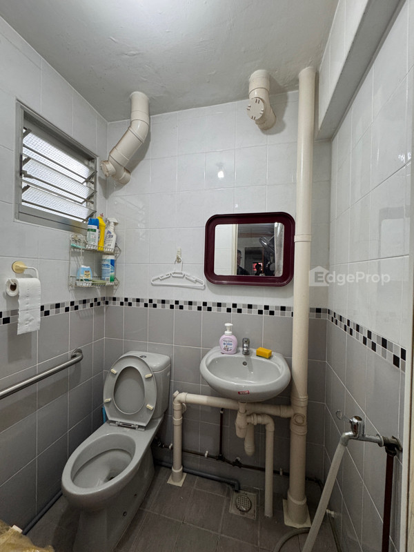 735 YISHUN STREET 72 photo 6