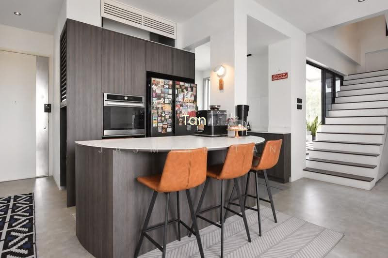 SUITES TWENTY TWO photo 4