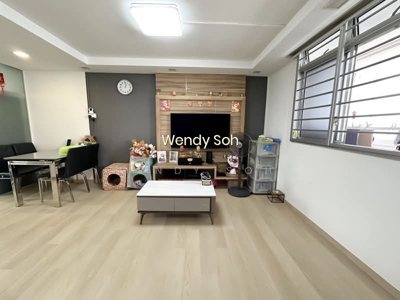 650 HOUGANG AVENUE 8