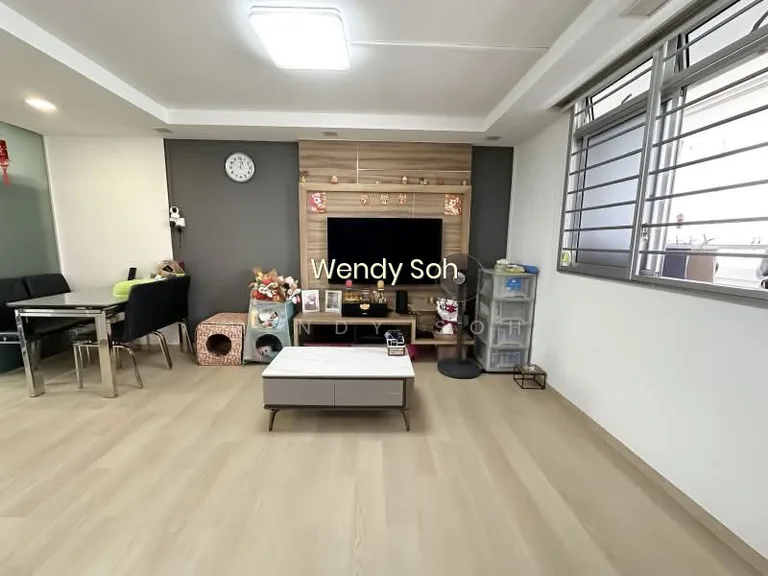 650 Hougang Avenue 8 image 1 of 10