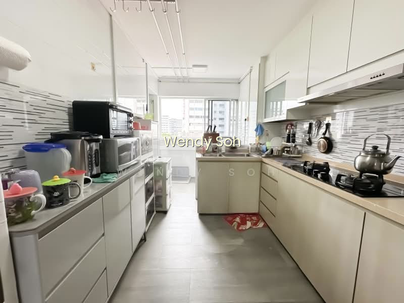 650 HOUGANG AVENUE 8 photo 2