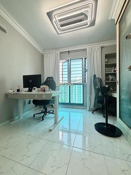469B ADMIRALTY DRIVE photo 4