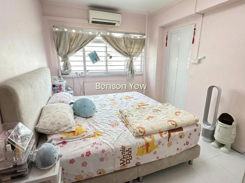 360 TAMPINES STREET 34 photo 3