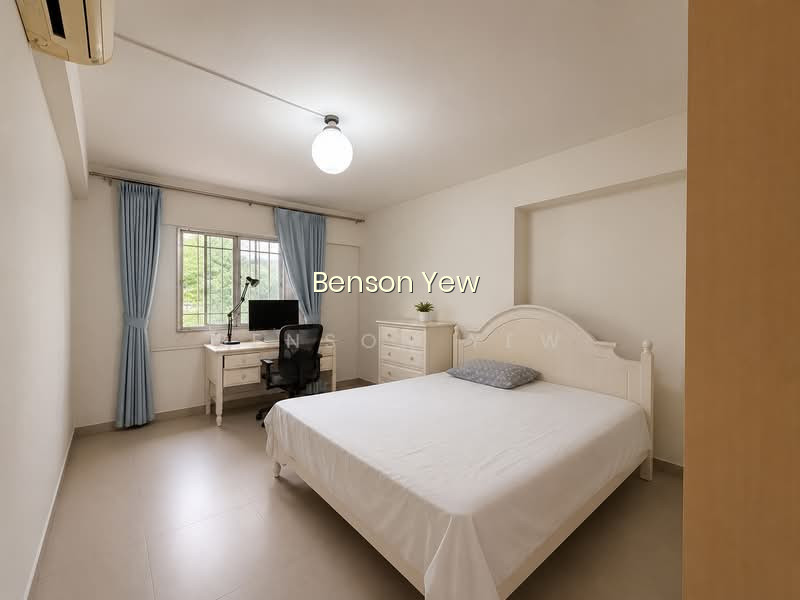 427 WOODLANDS STREET 41 photo 2