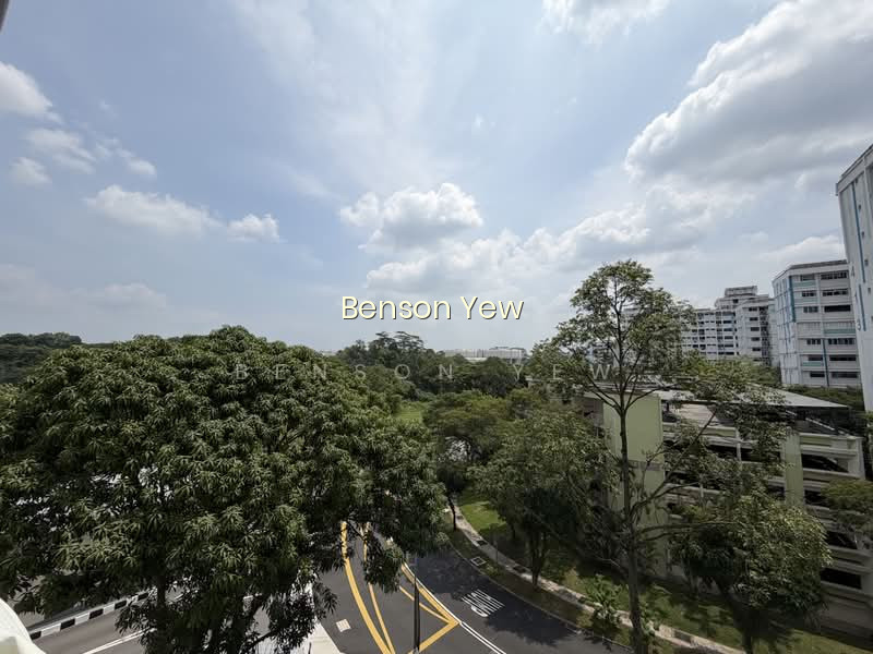 427 WOODLANDS STREET 41 photo 6