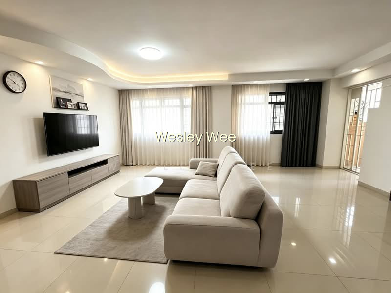 664 WOODLANDS RING ROAD photo 3