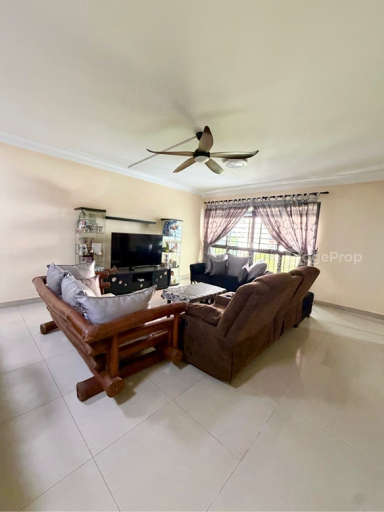 183A RIVERVALE CRESCENT photo 2