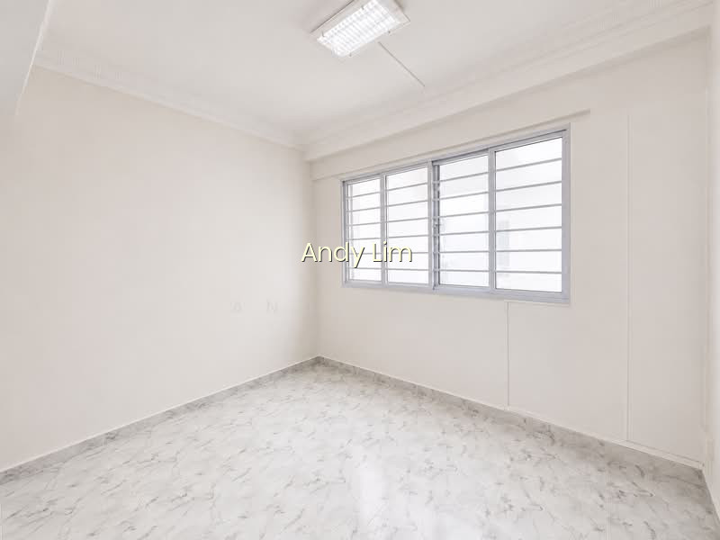 227D COMPASSVALE DRIVE photo 5