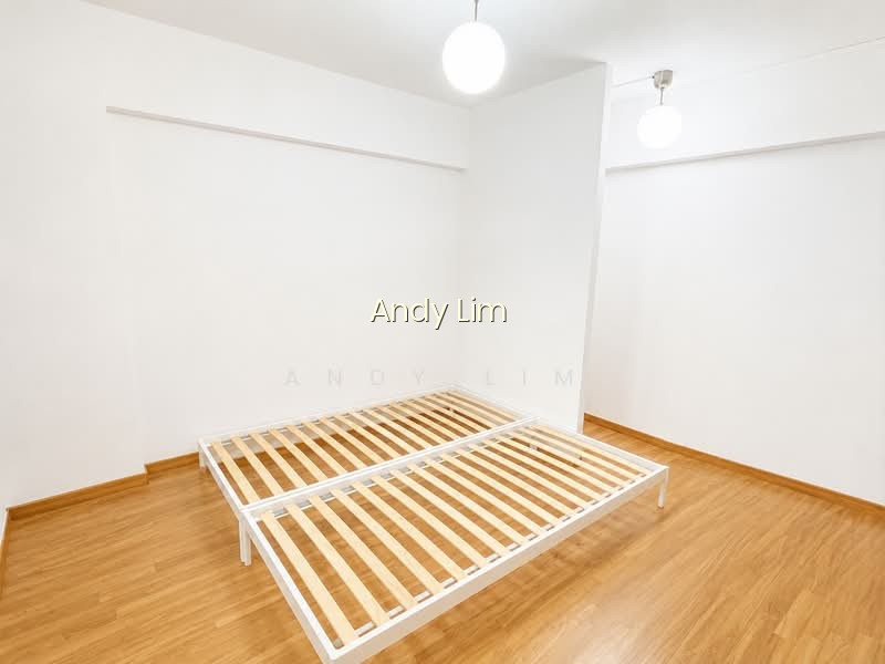 314 SEMBAWANG DRIVE photo 6